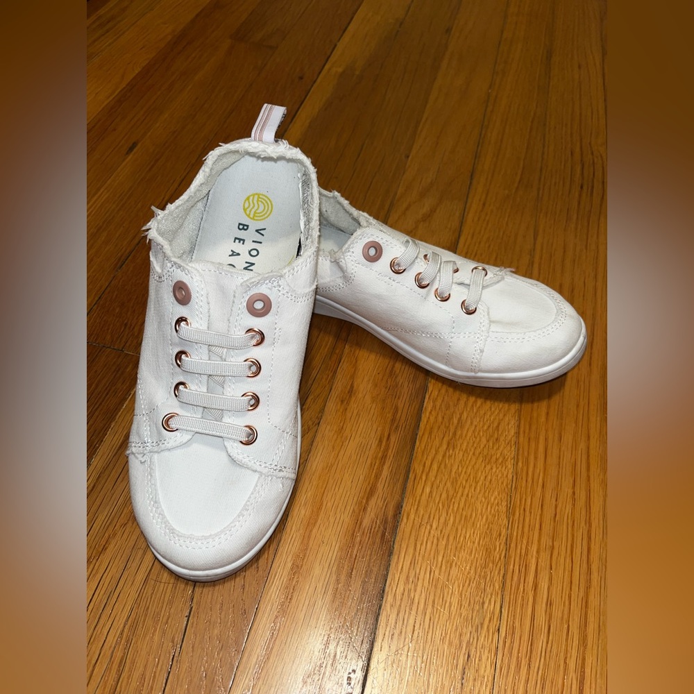 Vionic Beach Pismo Sneakers White Size 6